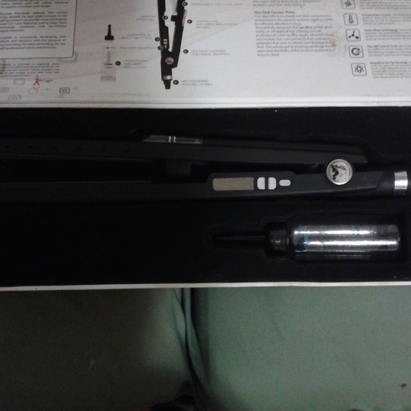 Pro-cabal lo Hair Straightening Ceramic Iron - Picture 1 of 3